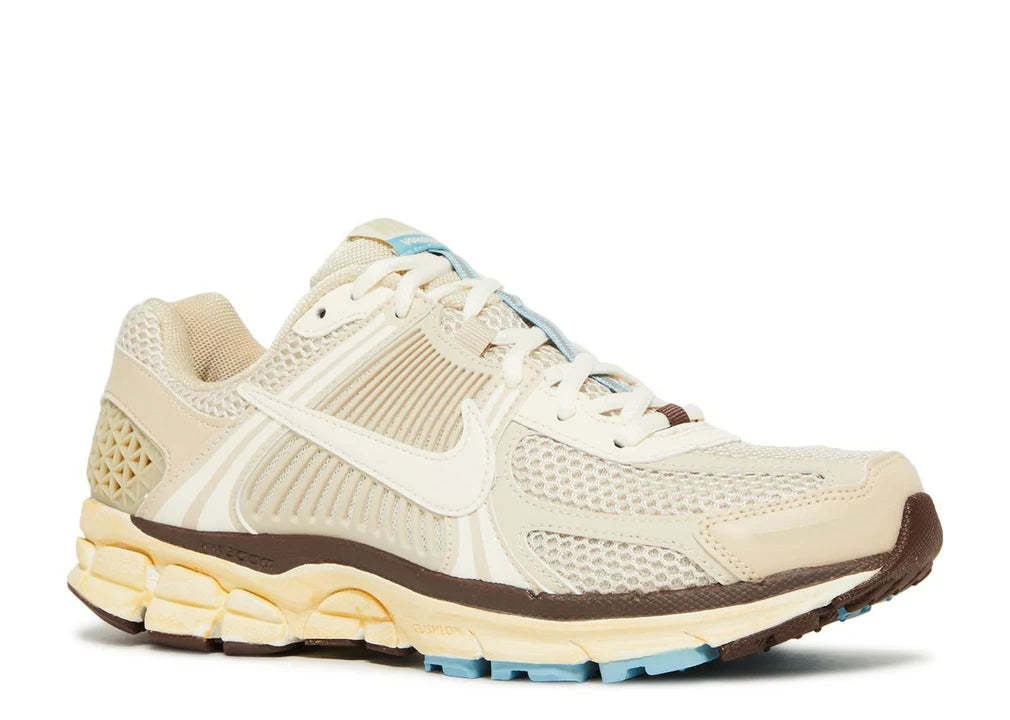 NIKE ZOOM VOMERO 5 OATMEAL