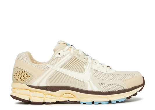 NIKE ZOOM VOMERO 5 OATMEAL